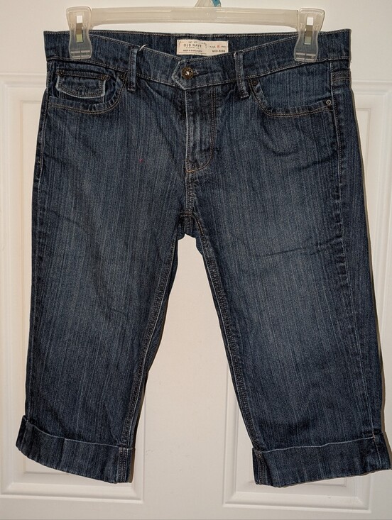 Old Navy Pants - Old Navy Mid-Rise Dark Blue Denim Crop Bermuda Jeans VGUC